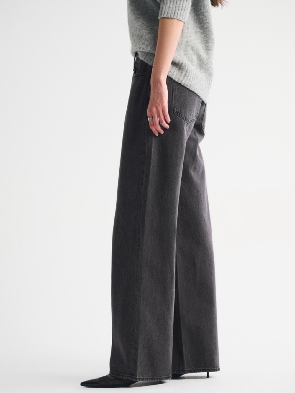 Abercrombie & Fitch Curve Love The Ultra Loose Low Rise Jean - Picture 4 of 12